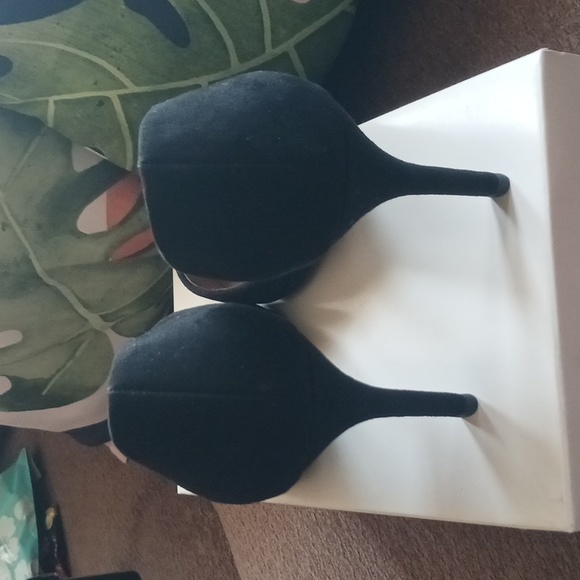 Bnib Heels(S) - Picture 2 of 2